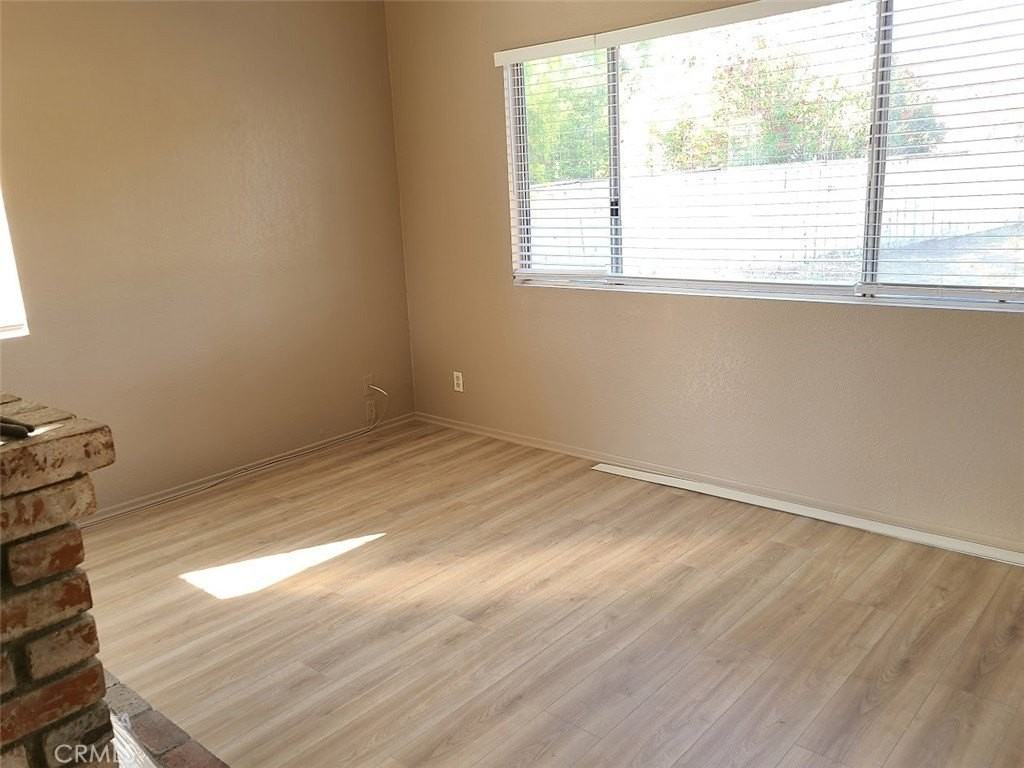 41929 Humber Dr - Photo 3 of 22