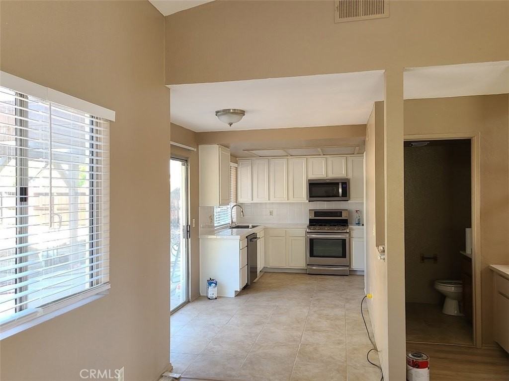 41929 Humber Dr - Photo 5 of 22