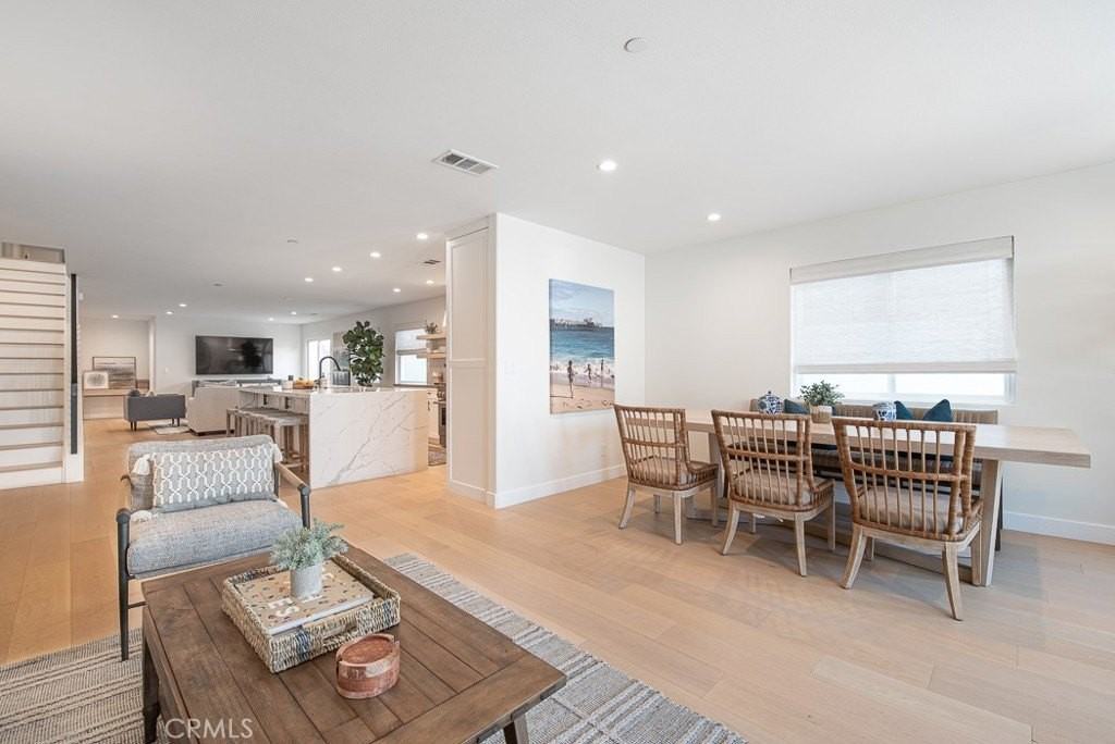 947 W Balboa Blvd - Photo 4 of 29