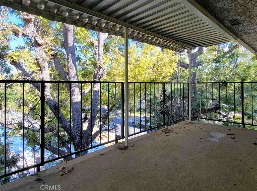 2370 Via Mariposa W #3D - Photo 6 of 39