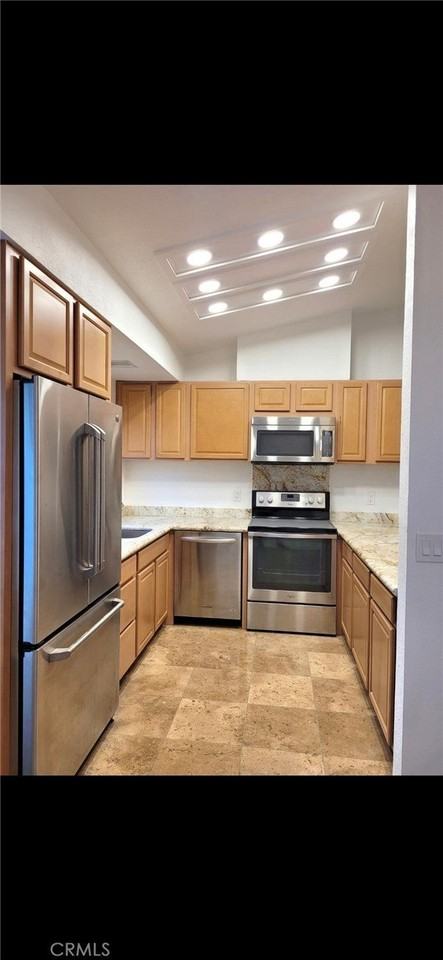 40768 Biscayne Dr - Photo 4 of 11