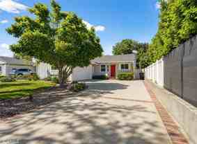 22647 Clarendon St - Photo 1 of 1