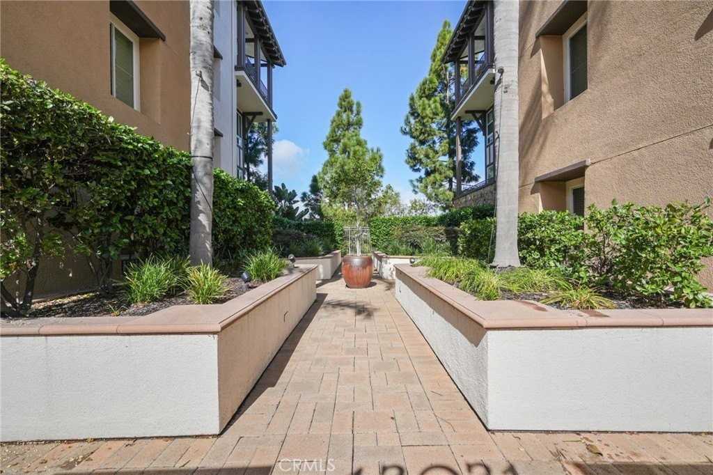 13031 Villosa Pl #422 - Photo 2 of 44