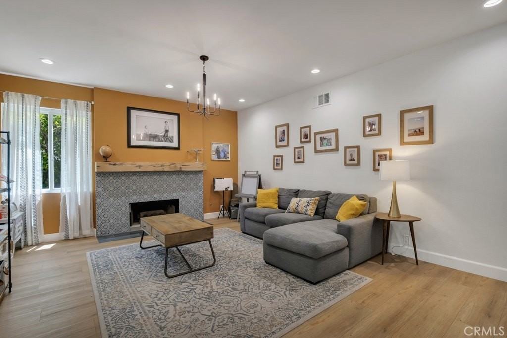 29018 Tackaberry Ct - Photo 3 of 37