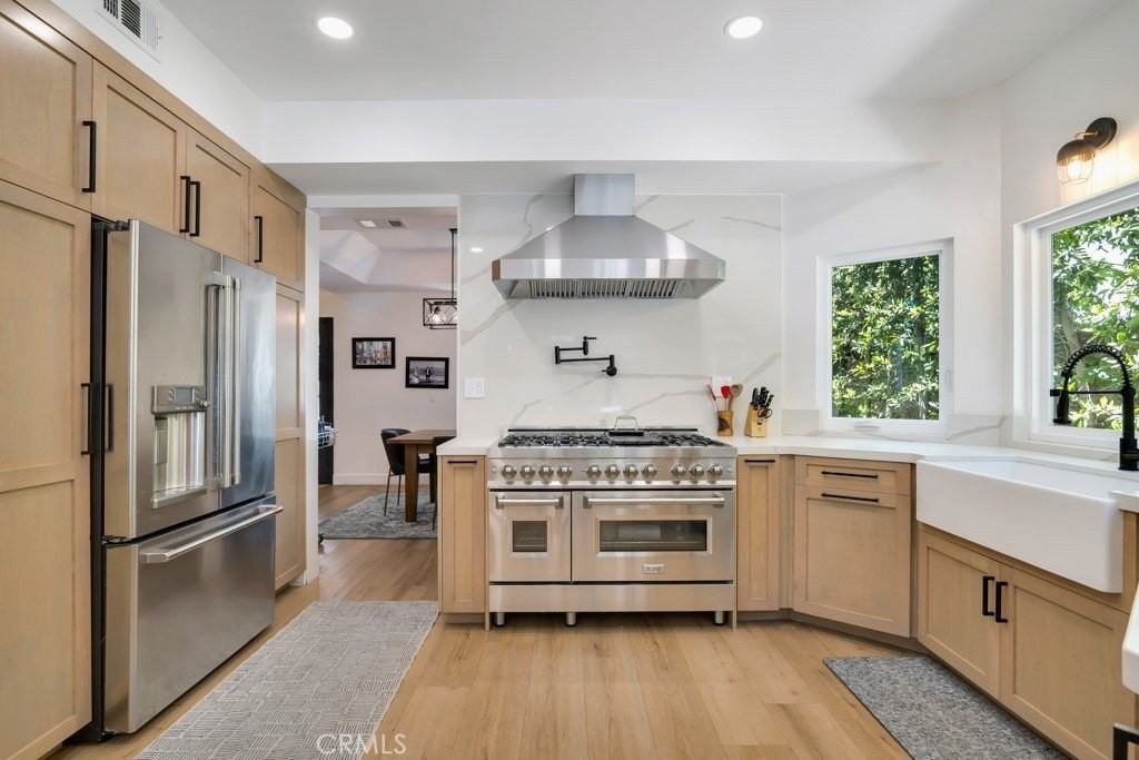 29018 Tackaberry Ct - Photo 6 of 37