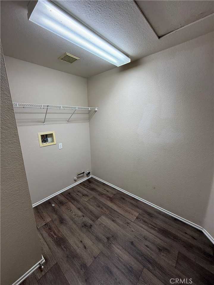 33072 Gypsum St - Photo 7 of 20
