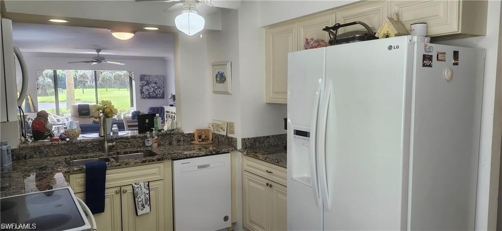 219 Fox Glen Dr #1107 - Photo 7 of 36