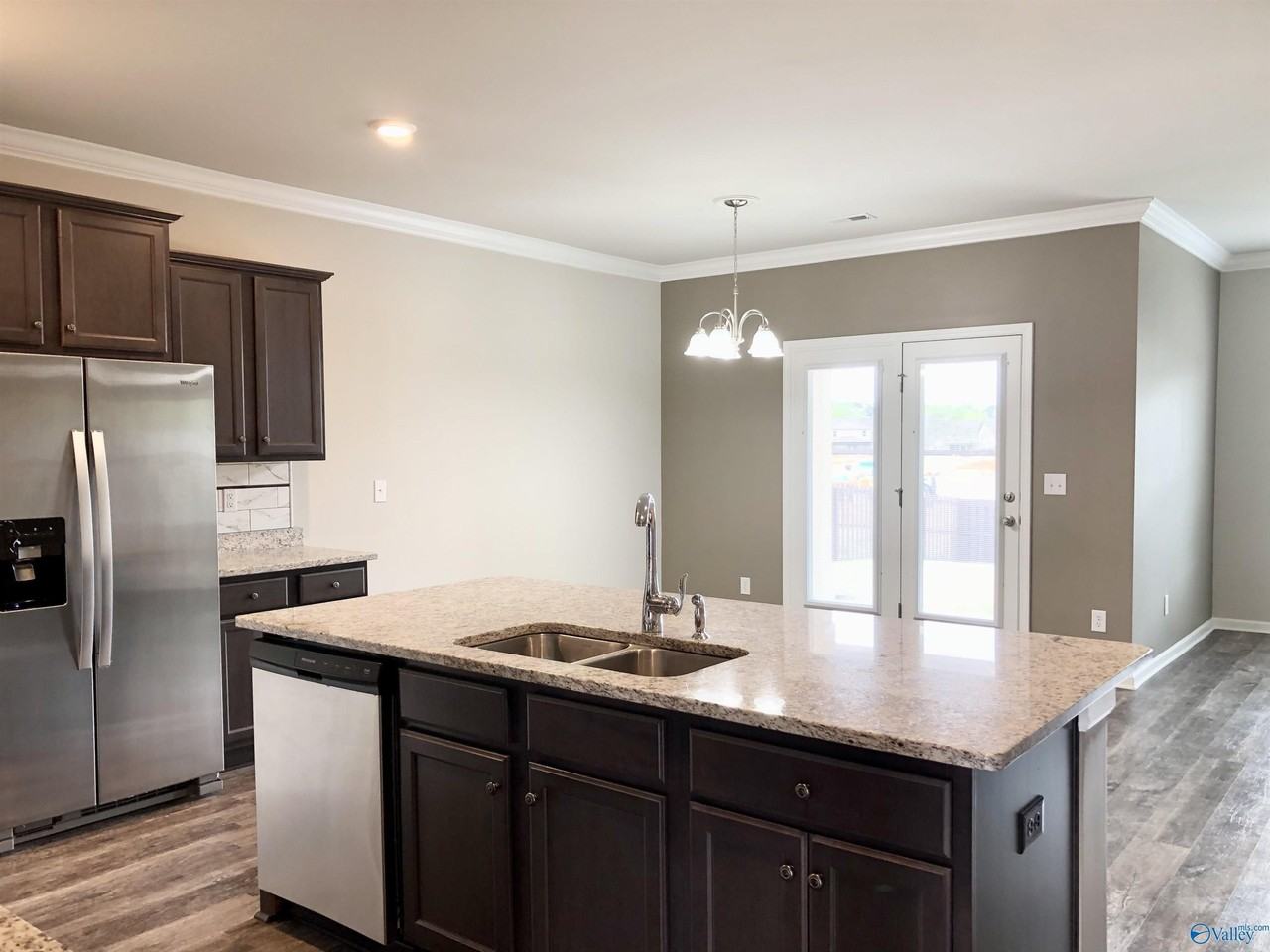 14604 London Ln - Photo 3 of 20