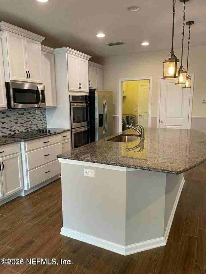 81051 Leeside Ct - Photo 7 of 30