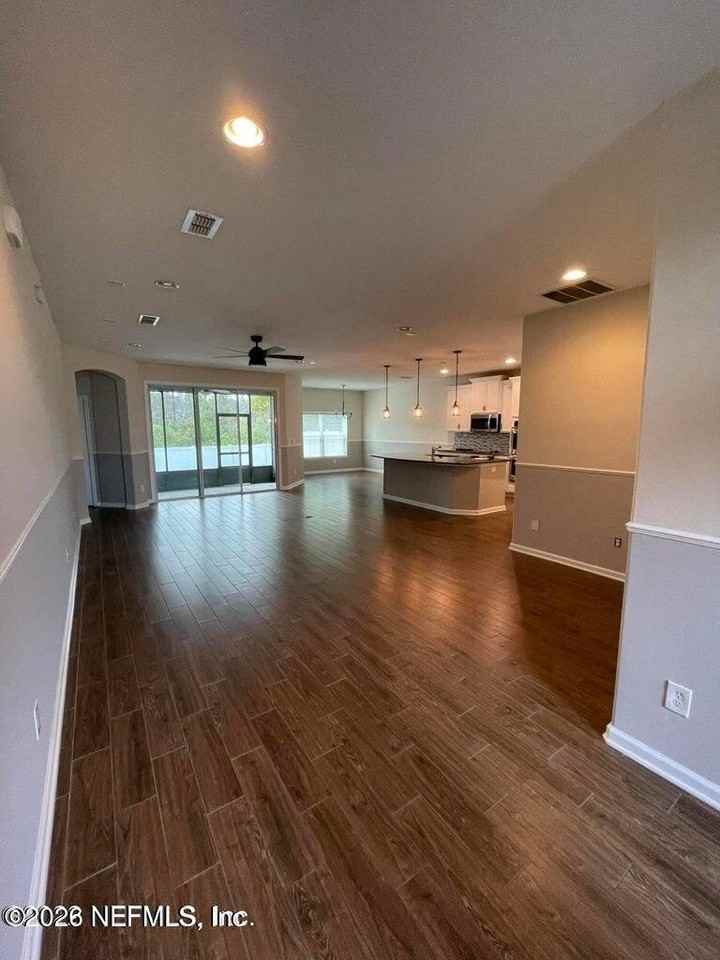 81051 Leeside Ct - Photo 4 of 30
