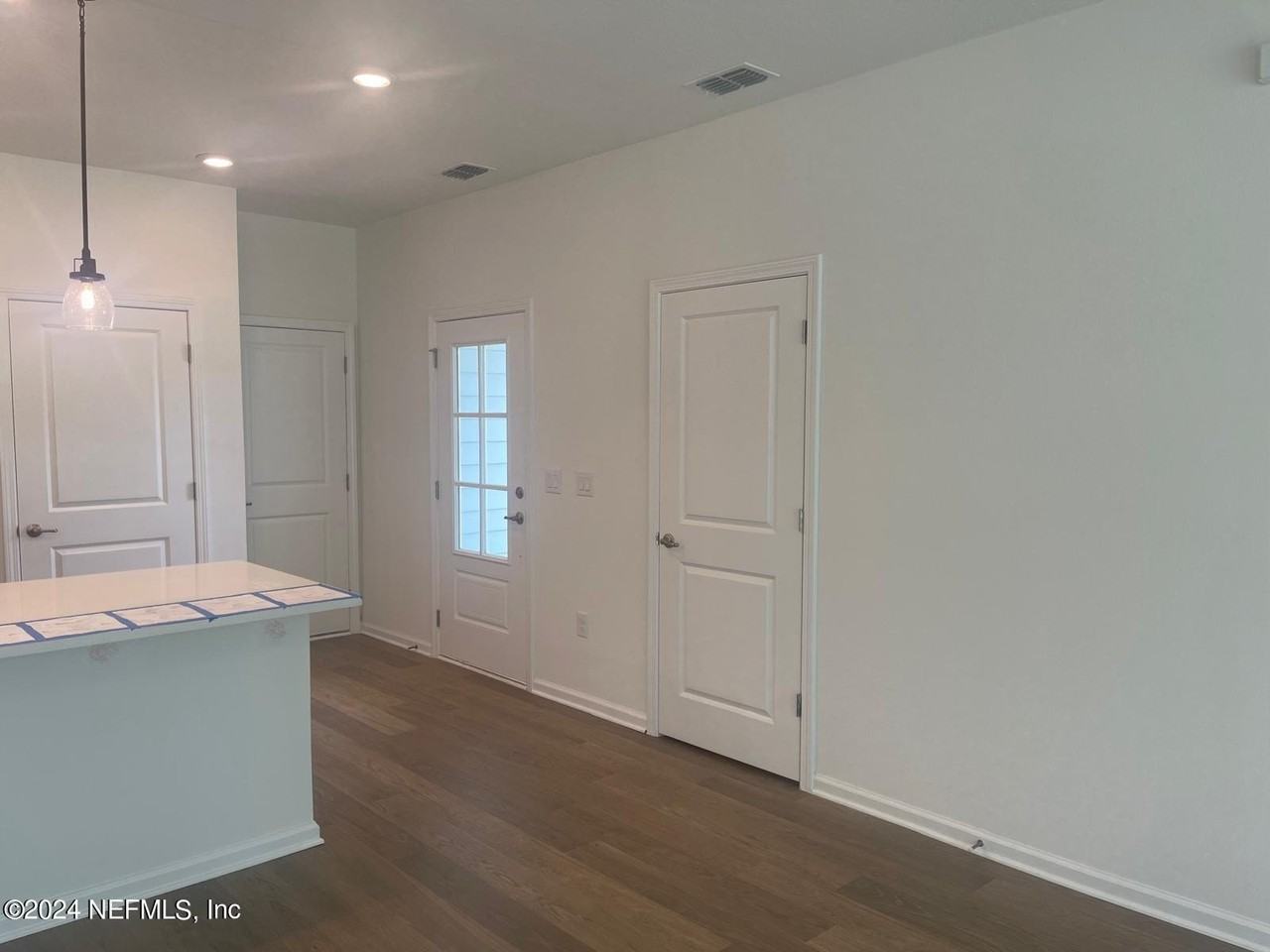 21 Mellowood Ln - Photo 5 of 50