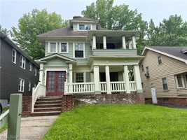 featured image of 3430 Beechwood Ave