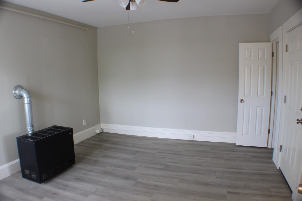 26 School St #1 - Photo 5 of 11