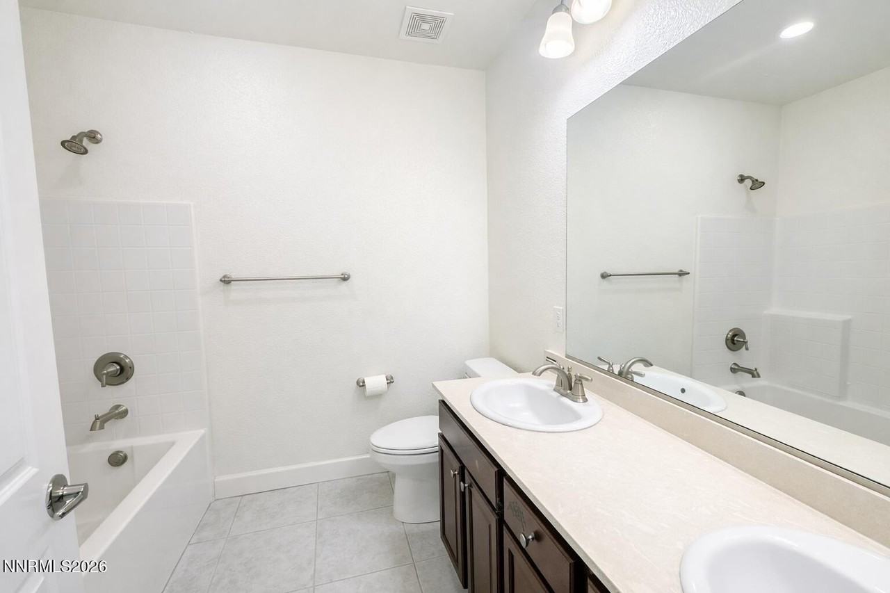 1106 Lahontan Dr - Photo 6 of 9