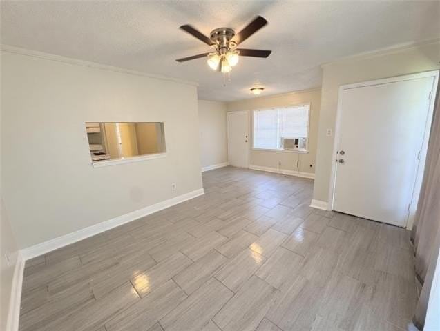 1913 Indiana Ave - Photo 2 of 16