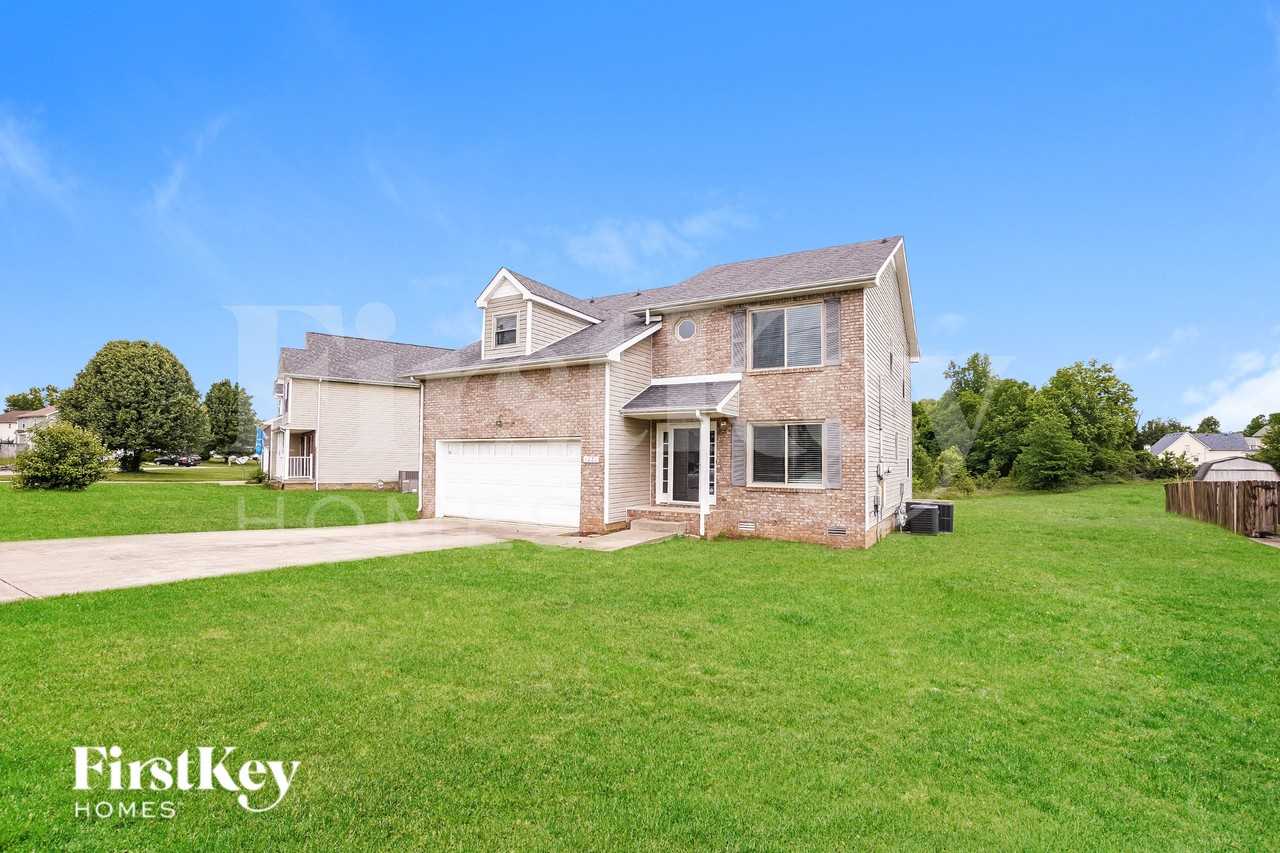 1221 Shorehaven Dr - Photo 2 of 19