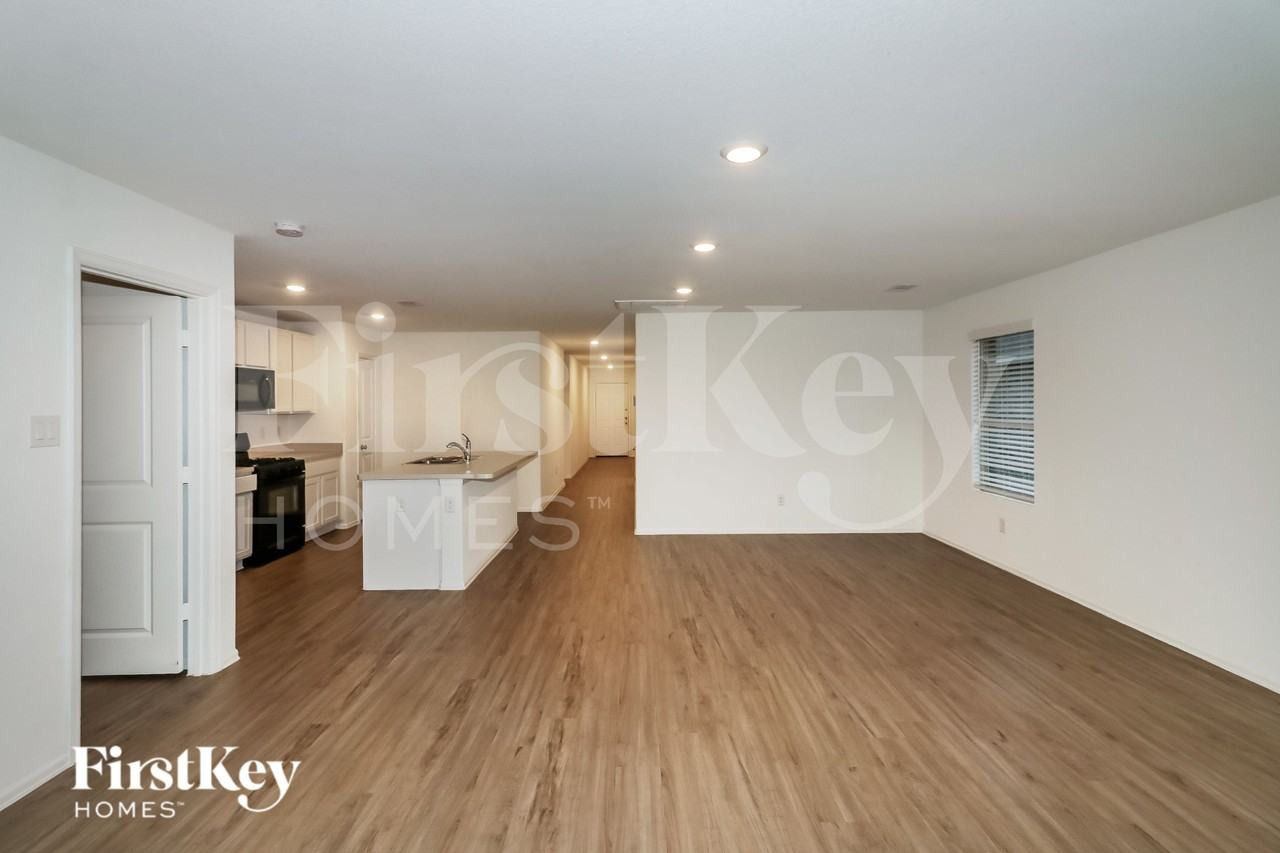 3302 Aster Meadow Way - Photo 3 of 19