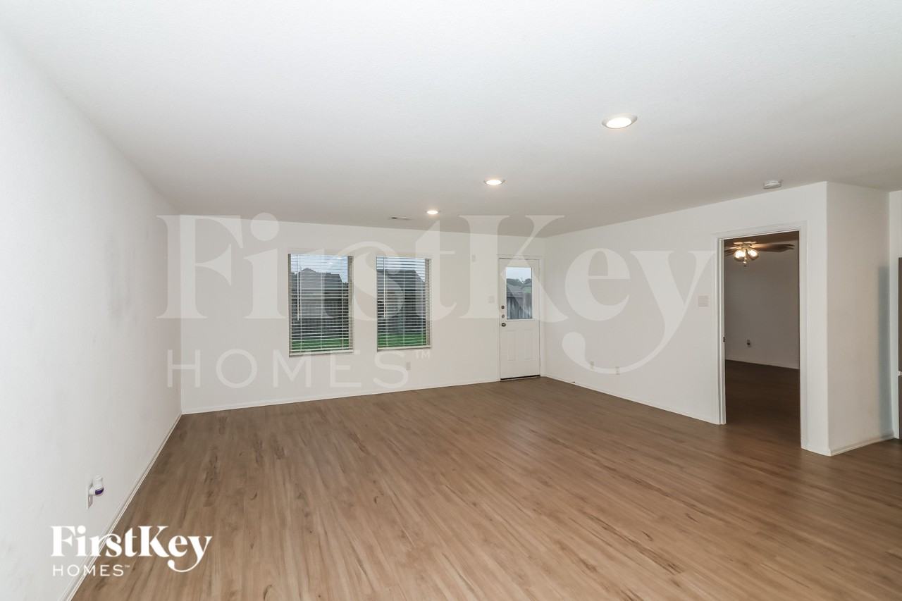 3302 Aster Meadow Way - Photo 4 of 19