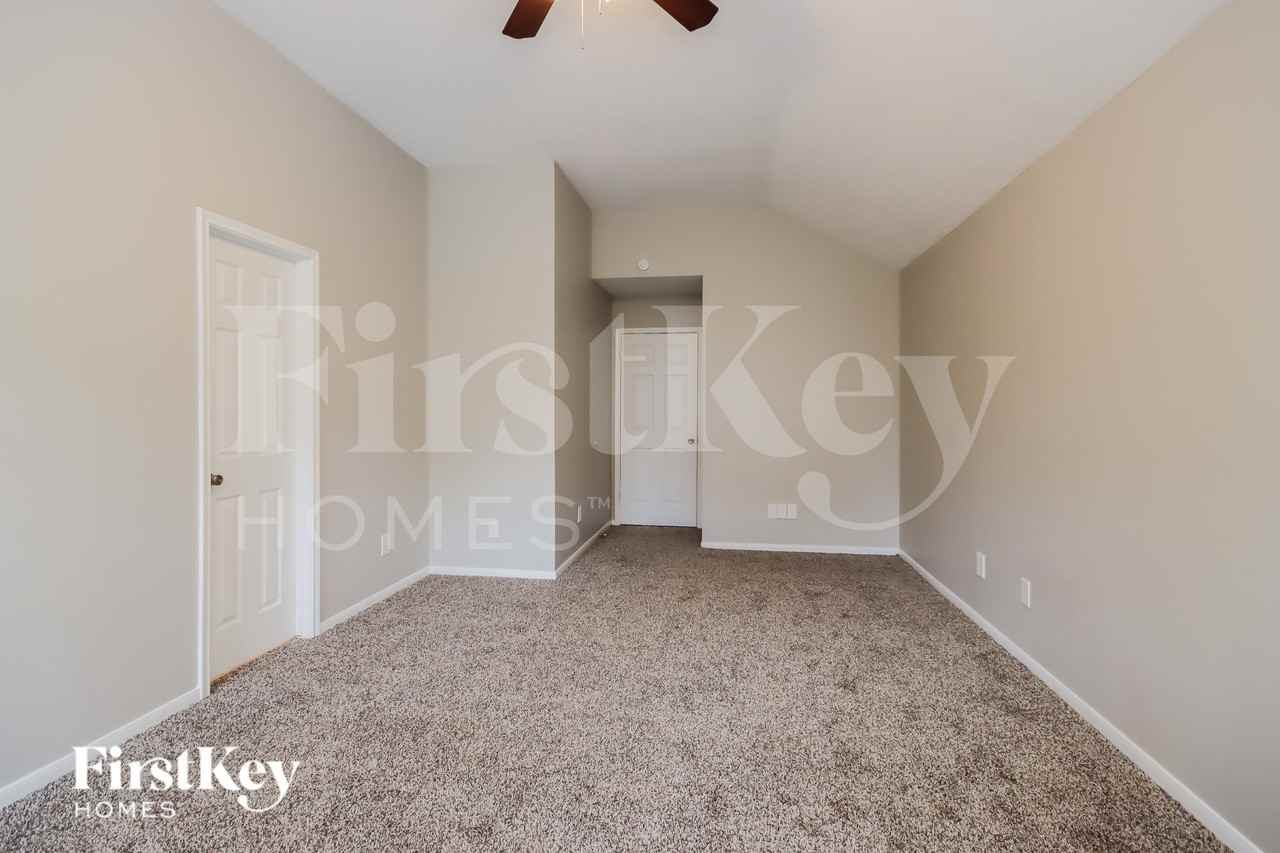 18811 Singing Woods Dr - Photo 7 of 16