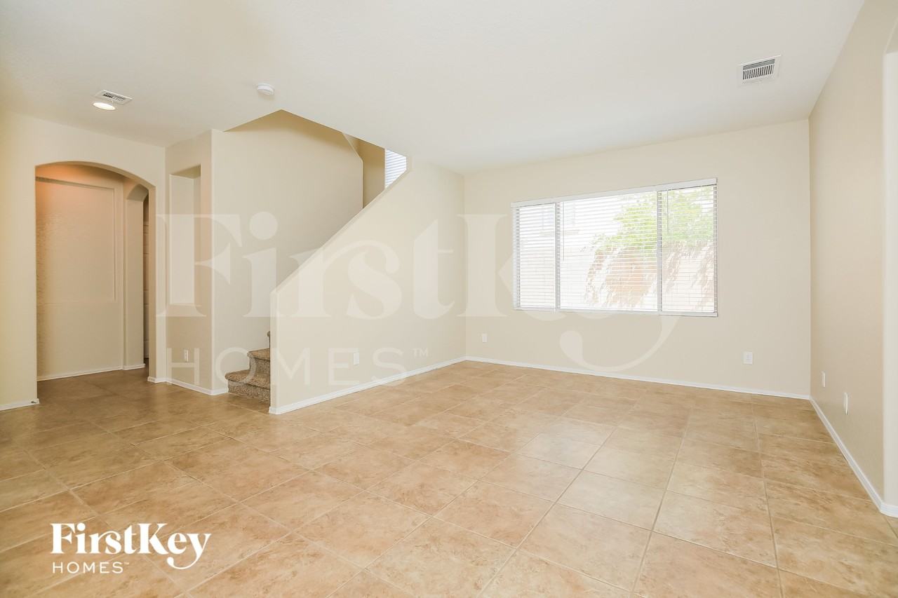 9048 Salvatore St - Photo 2 of 15