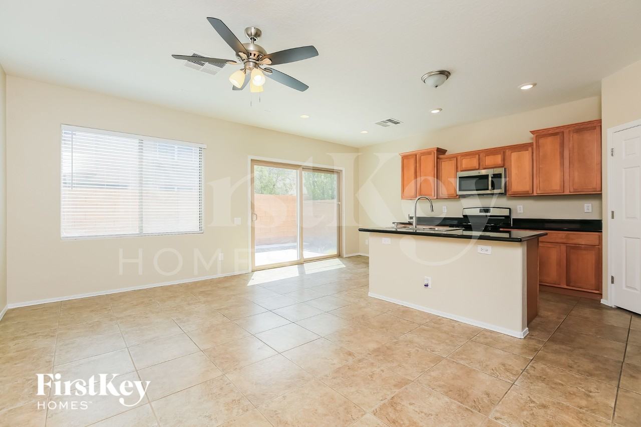 9048 Salvatore St - Photo 3 of 15
