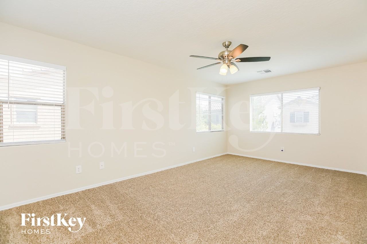 9048 Salvatore St - Photo 7 of 15