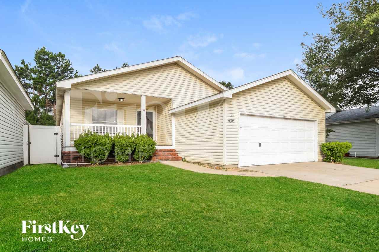 21327 Cherry Canyon Ln - Photo 2 of 17