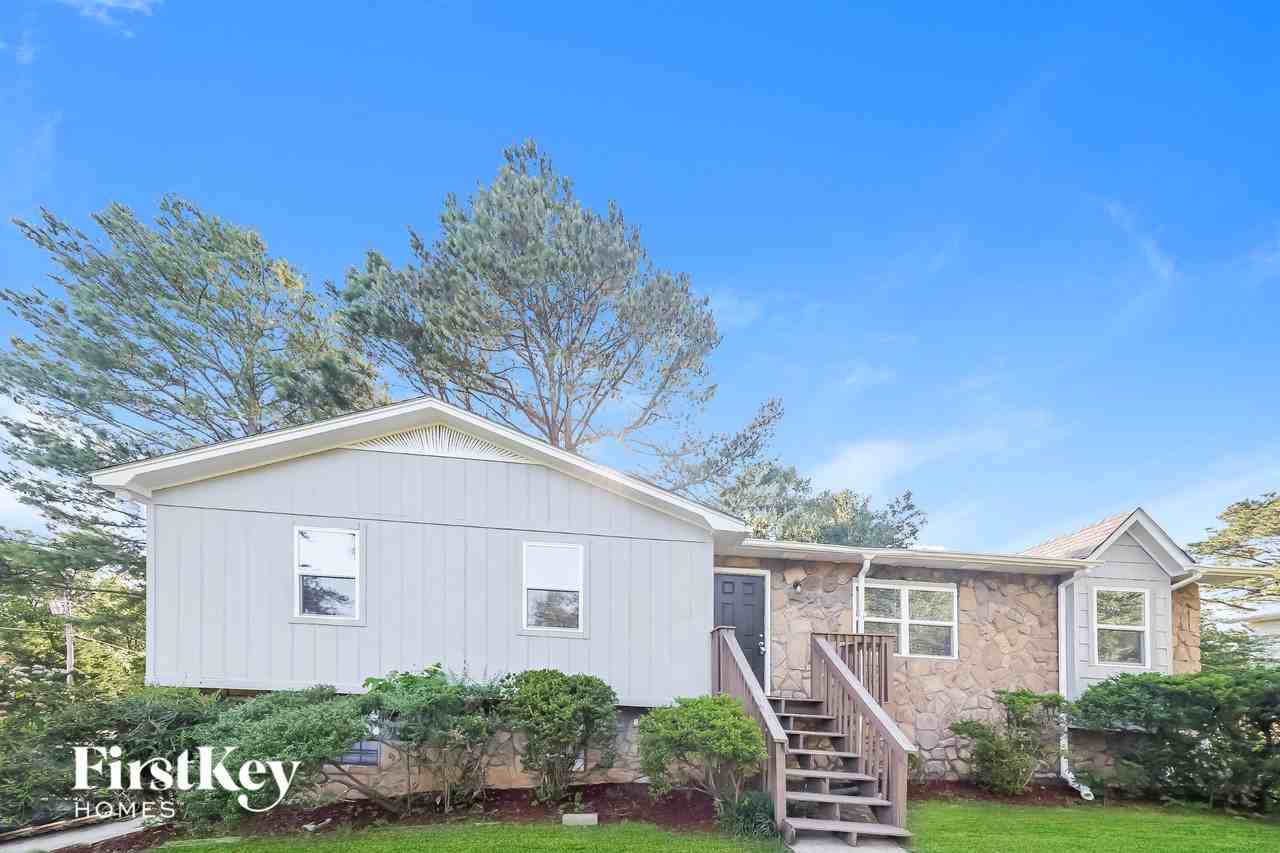 8263 Country Cir - Photo 2 of 15