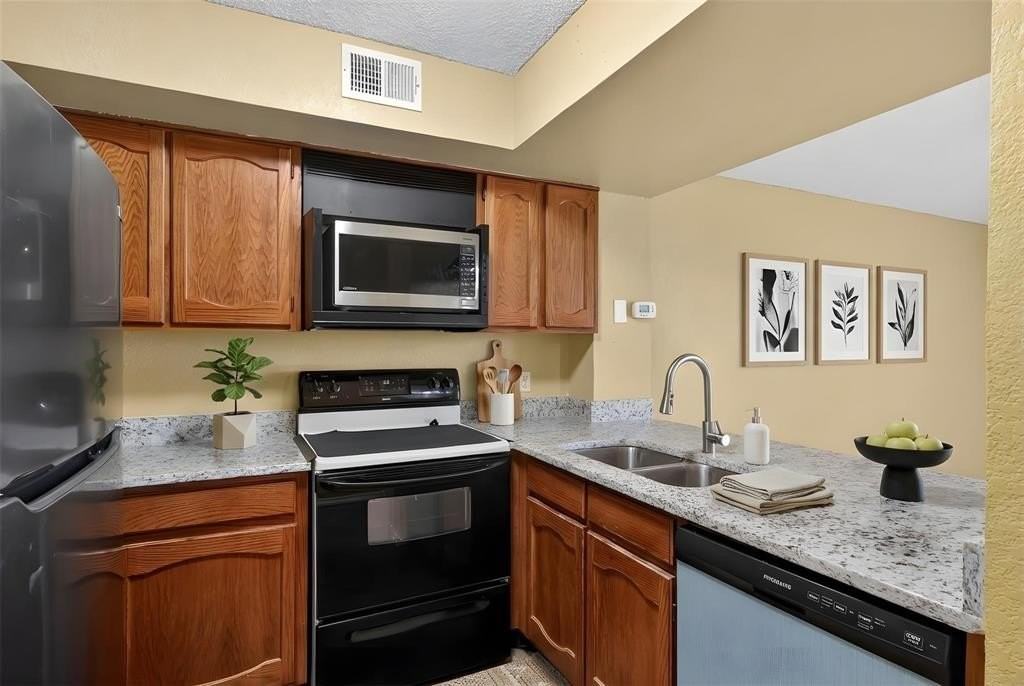 3109 Sondra Dr #107 - Photo 6 of 16