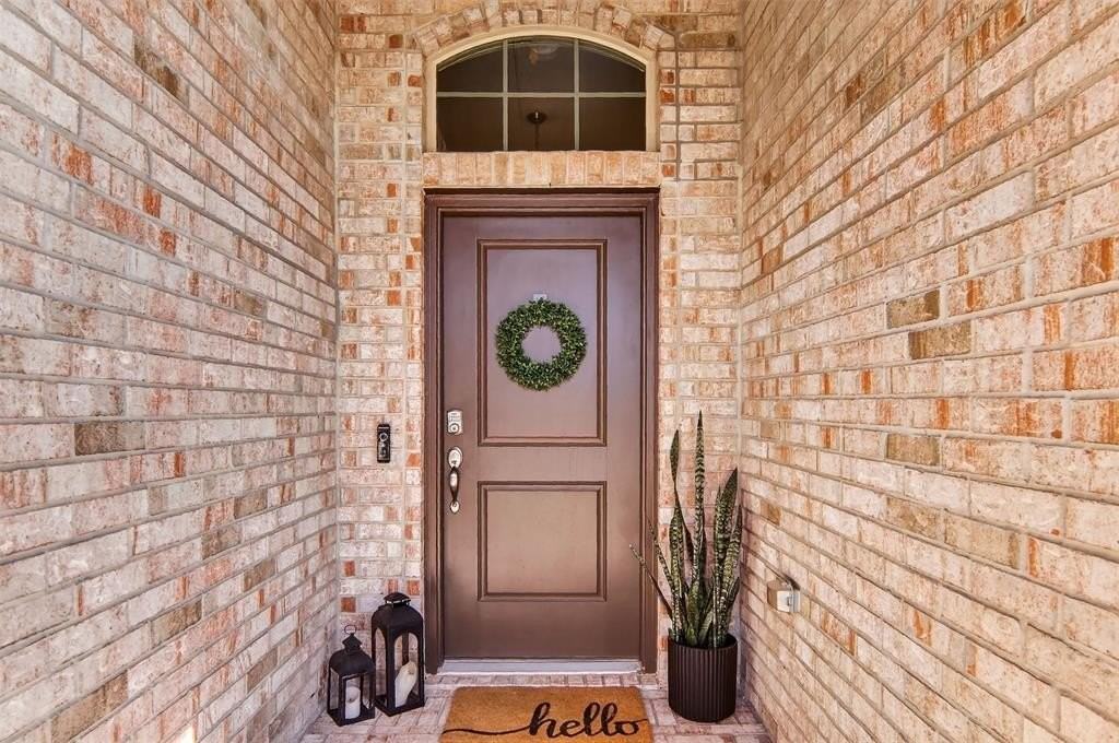 15536 Halstead Ln - Photo 4 of 28