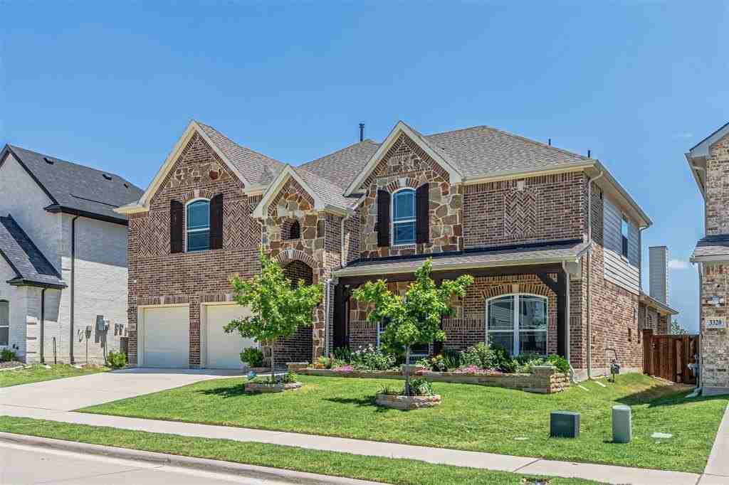3316 Hickory Ln - Photo 2 of 40