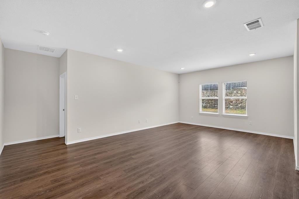 2109 Muscovy St - Photo 6 of 38