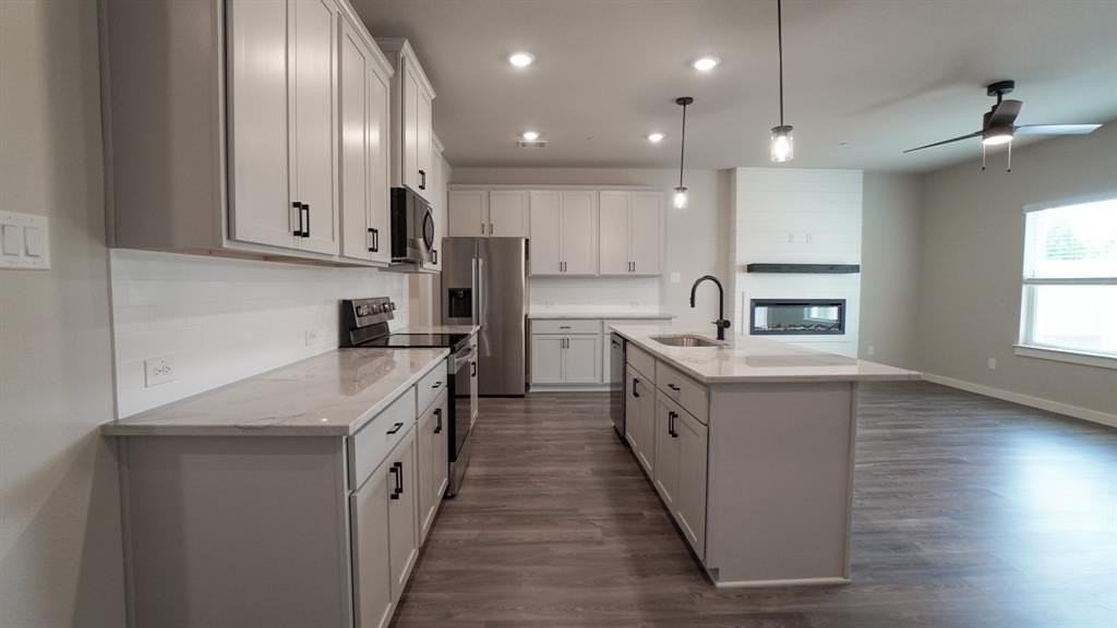 1606 Governors Blvd - Photo 6 of 33