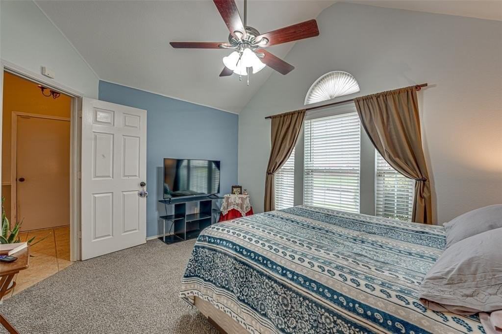 7701 Gillon Dr - Photo 6 of 24
