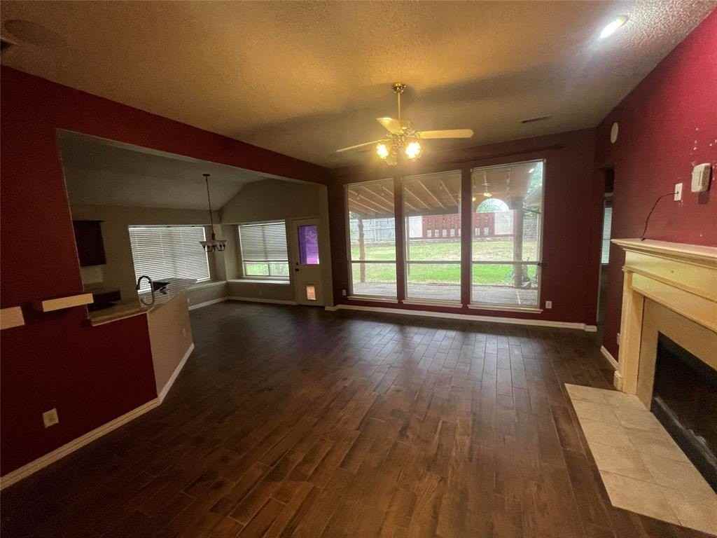 3004 Norwich Ln - Photo 2 of 12