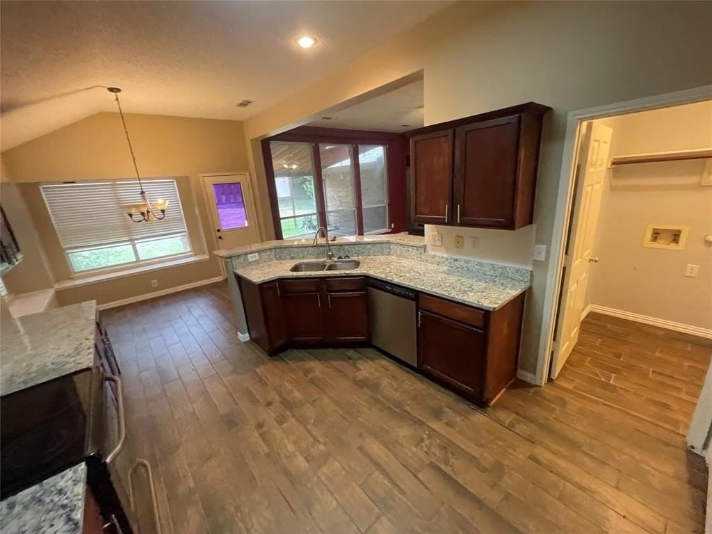 3004 Norwich Ln - Photo 5 of 12