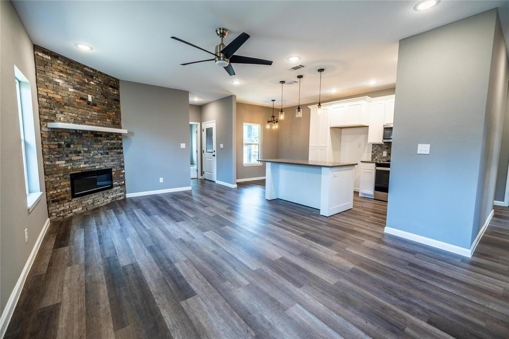 207 S James St - Photo 5 of 21