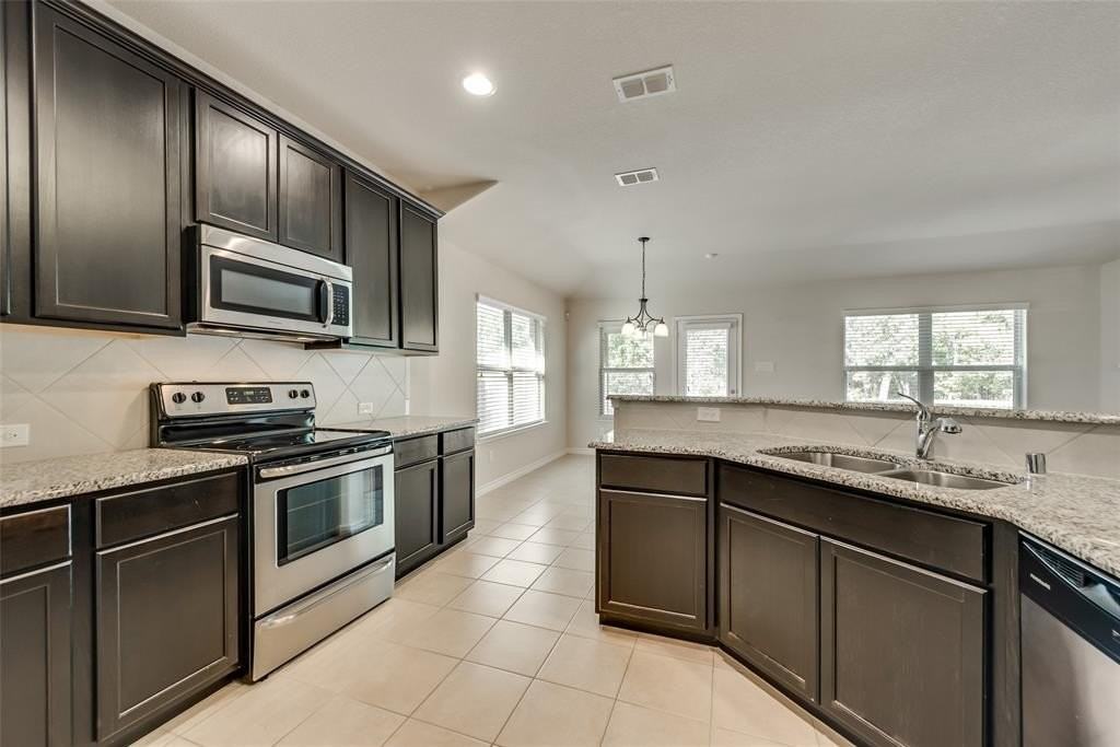 1900 Abby Creek Dr - Photo 6 of 24