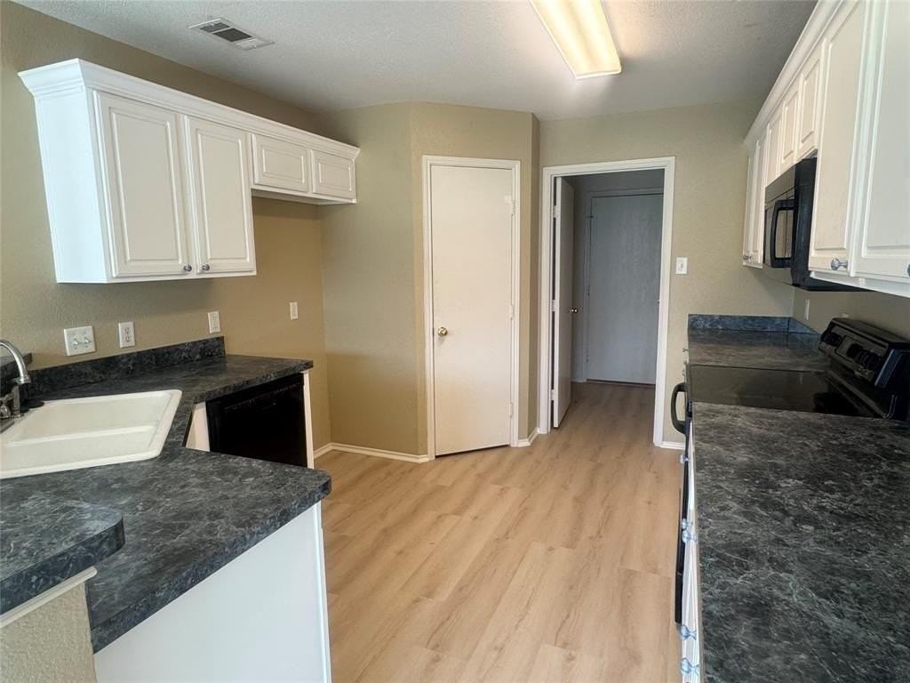908 Cedar Ridge Ln - Photo 7 of 24