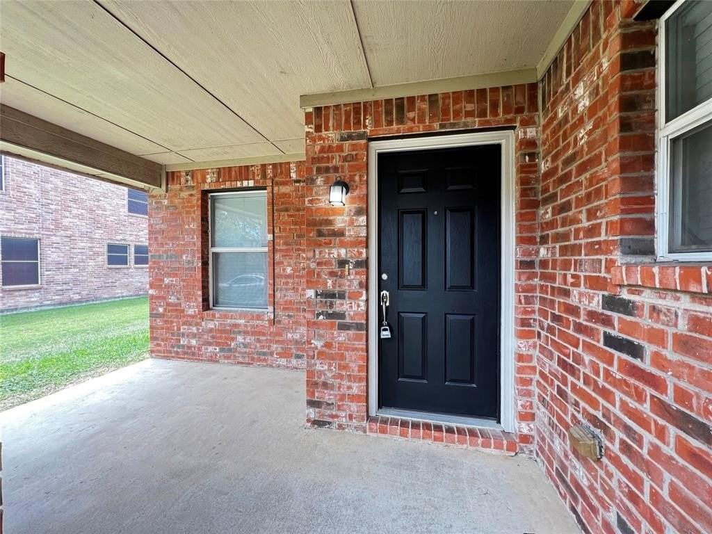 306 Quail Run Rd - Photo 3 of 21