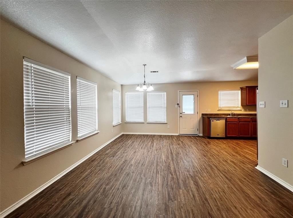 306 Quail Run Rd - Photo 6 of 21