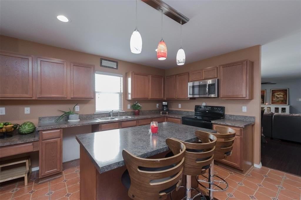 6504 Corral Ln - Photo 7 of 18