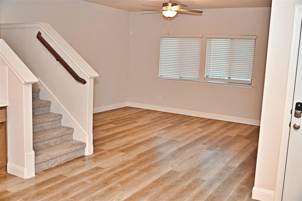 3236 Patrick St - Photo 7 of 37