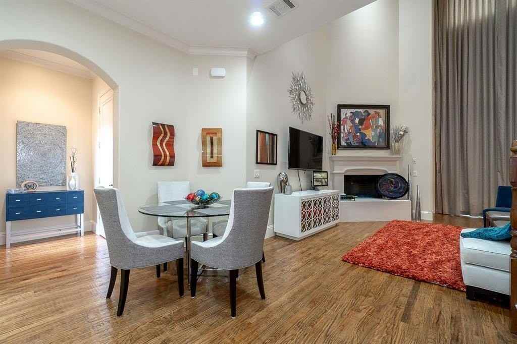 14745 Stanford Ct - Photo 7 of 24