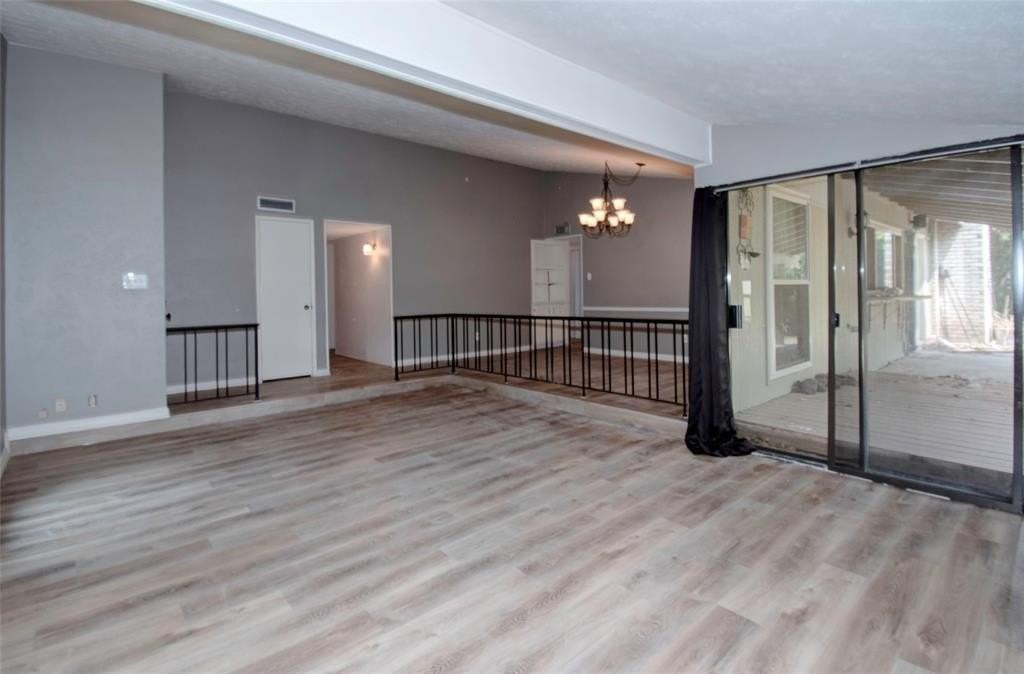 3201 Christie Cir - Photo 5 of 35