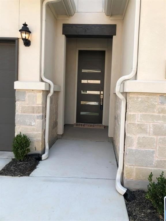 4516 Hammerstein Blvd - Photo 2 of 38
