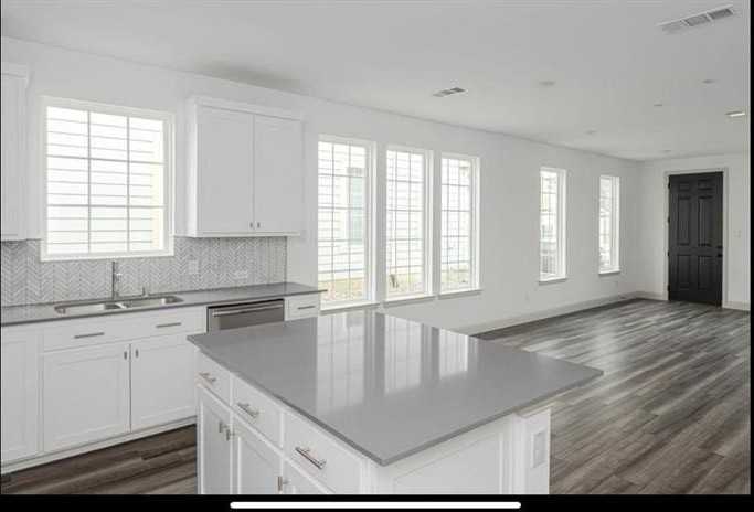 13198 Teton St - Photo 3 of 24