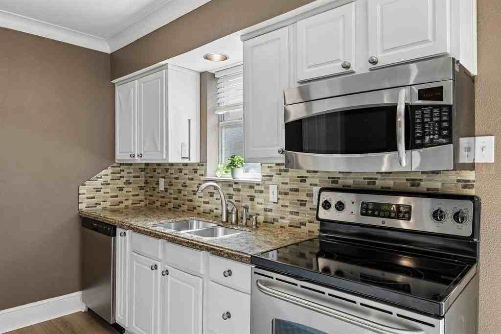 7730 Meadow Rd #205 - Photo 4 of 24