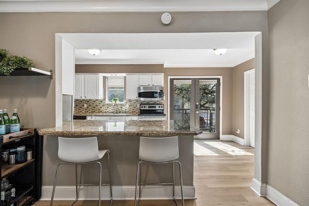 7730 Meadow Rd #205 - Photo 5 of 24