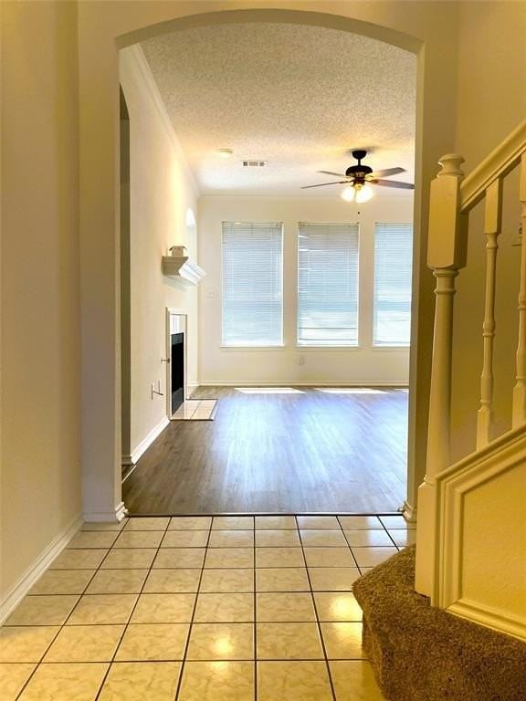 2078 Belvedere Dr - Photo 3 of 30